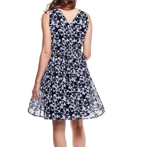 Crossover Front Sleeveless Floral Print Dress - Picture 3 of 6